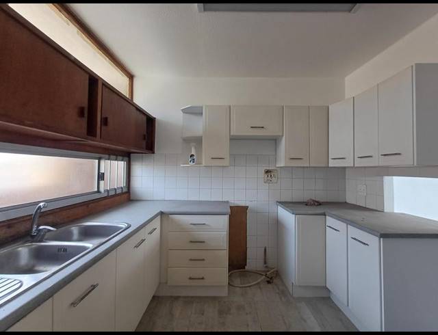 2 BEDROOM PROPERTY TO RENT IN SOUTH BEACH